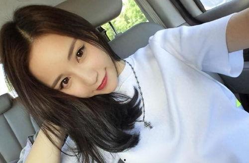 初代网红雪梨被曝大瓜 书包